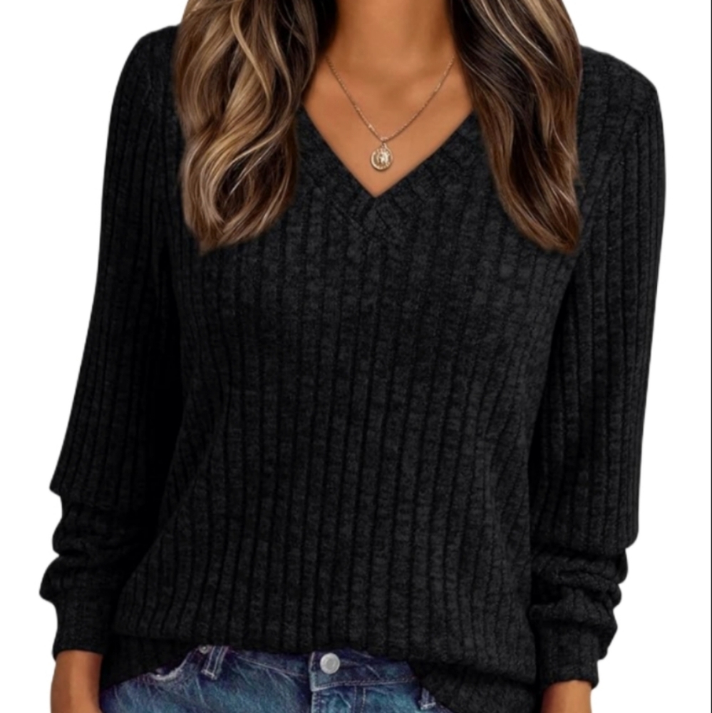 Women's   Size M   V- Neck Sweater   Black
